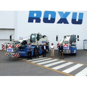 33-0173 - DEMAG AC45 city crane ROXU /1:50 IMCmodels