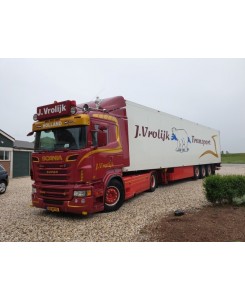 81154 - Scania R500 4x2 reefer trailer Vrolijk /1:50 TEKNO