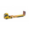 WSI02-2601 - Volvo FH4 Globetrotter XL 4x2 semi lowloader 4axle with ramps LAZZARONI /1:50 WSImodels