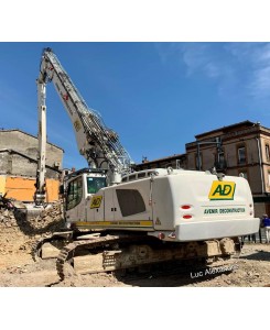 2205/14 - LIEBHERR R960 Demolition excavator Avenir Deconstruction /1:50 Conrad