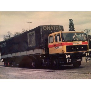WSI01-3563 - DAF 2800 4x2 curtainside classic 3axle Onatra /1:50 WSImodels