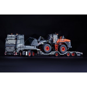 99-10102 - MB Actros GigaSpace 6x4 Nooteboom OSDS Semi-lowloader 3axle Doosan /1:50 IMCmodels
