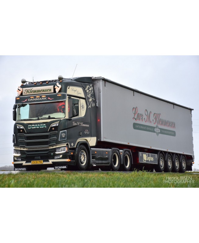 83010 - Scania NGR-650 6x2 walking-floor trailer Lars Klemmensen /1:50 TEKNO