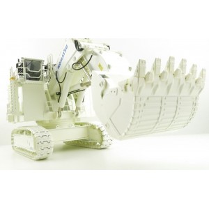 BR25026/9  KOMATSU PC8000 escavatore frontale da miniera - Diesel WHITE /1:50 BYMO