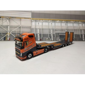 WSI02-2781 - Volvo FH4 Globetrotter 4x2 semi lowloader 3axle w/ramps  Massucco T /1:50 WSImodels