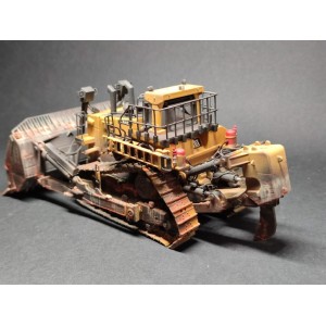 WM030 - Caterpillar D11T CD Dozer Cingolato - effetto sporcatura /1:50 giftmodels