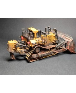 WM030 - Caterpillar D11T carry dozer - weathered series /1:50 giftmodels