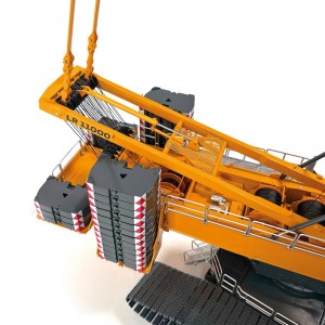 Liebherr LR 11000 crawler crane / 1:50 NZG