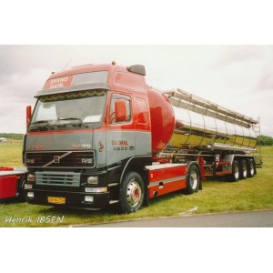 85269 - Volvo FH12 Globetrotter 4x2 tank trailer Svend Dahl /1:50 TEKNO