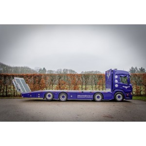 85485 - Scania NG P-serie pianale rigido con rampe (resina) Cluistra  /1:50 TEKNO
