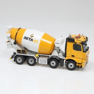 1078 Mercedes-Benz Arocs 8x4 betonmixer Betamix /1:50 NZG