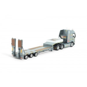 84087 - Volvo FH5 Globetrotter 6x2 100% elettrico + semi 3assi con rampe Friderici /1:50 TEKNO