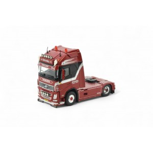 87529 - Volvo FH04 Globetrotter XL 4x2 set Weeda /1:50 Tekno