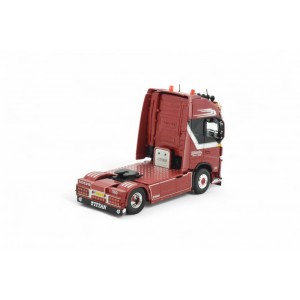 87529 - Volvo FH04 Globetrotter XL 4x2 set Weeda /1:50 Tekno