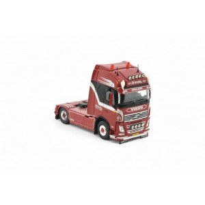 87529 - Volvo FH04 Globetrotter XL 4x2 set Weeda /1:50 Tekno