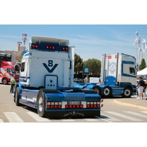 WSI01-5010 - Scania serie3 Torpedo Streamline 4x2 Sadler /1:50 WSImodels