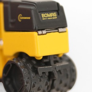 WM10334444 - Bomag BMP 8500 compattatore multiuso /1:50
