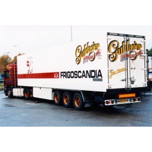 87650 - Volvo F12 Globetrotter 4x2 reefer trailer 3axle Jern Henrik Guldager /1:50 Tekno