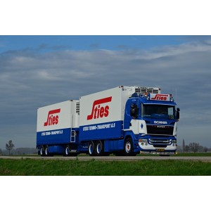 89068 - Scania R560 autotreno frigo Sties /1:50 Tekno