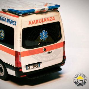 Mercedes Sprinter Ambulanza 118 / 1:48 Giftmodels