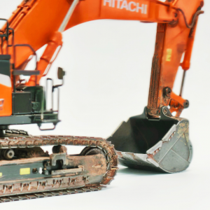 WM042 - Hitachi ZX890-7 excavator - weathered series /1:50 TMC