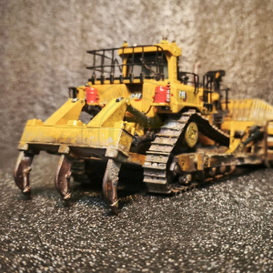 WM044 - Caterpillar D11 TKN dozer cingolato - effetto sporcatura /1:50 Diecast Masters