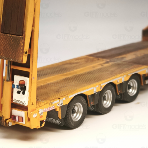 WM055 - Scania XT 6x4 MCOS lowloader 3-axle Yellow - weathered series /1:50 IMCmodels