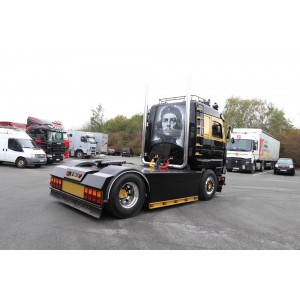 88615 - Scania 143-500 4x2 Vandenbulcke STH /1:50 Tekno