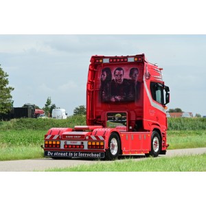 89261 - Scania NGR 530 V8 4x2 camper-trailer Weeda - Ferry /1:50 Tekno