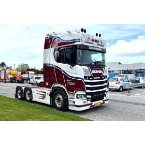 90087 - Scania NGS Highline 6x2 isobox Morten Christensen - Håkull /1:50 Tekno